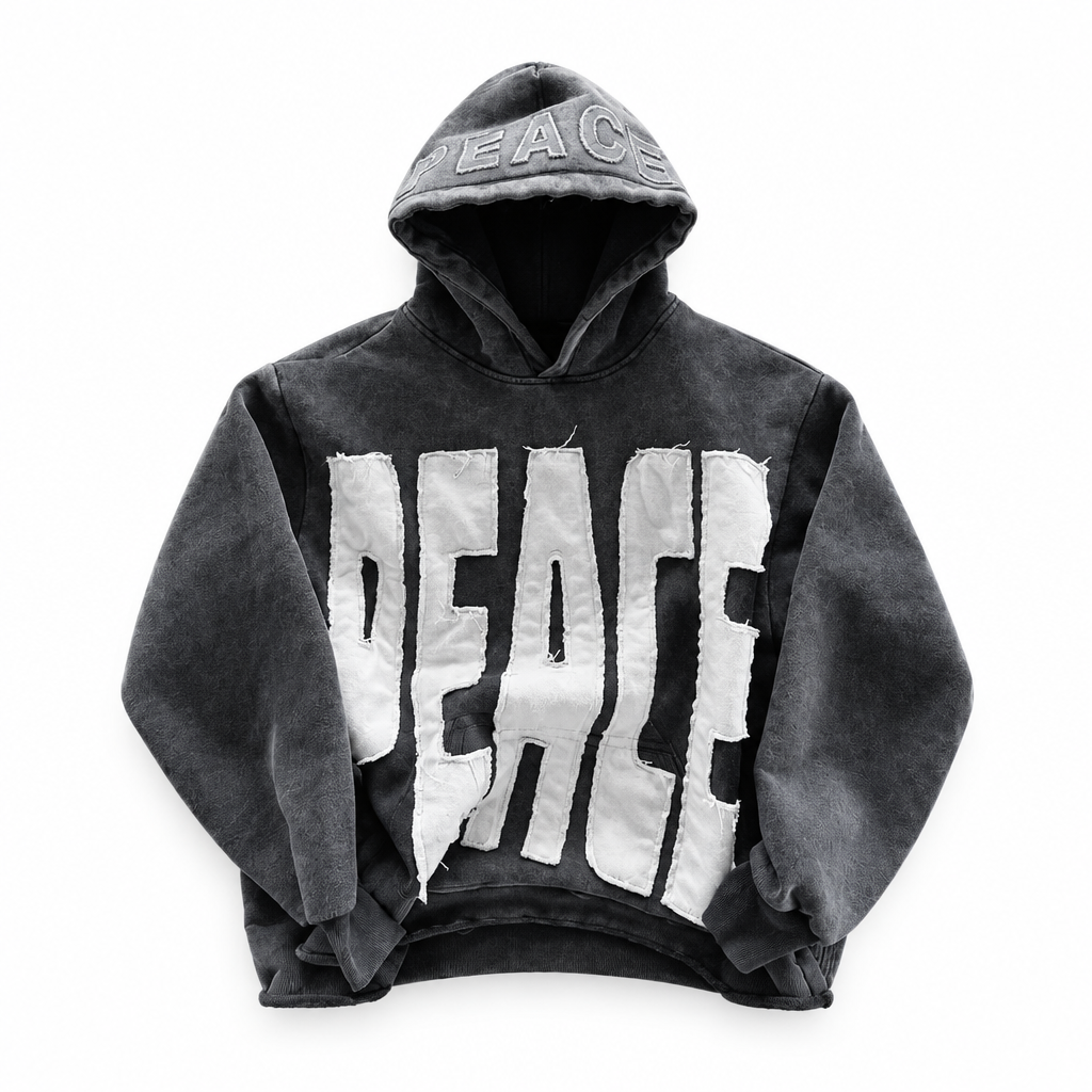 Hoodie carré sur fond blanc pur